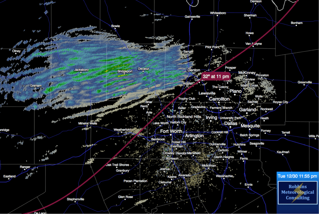 Radar image Tuesday night (12/30) at midnight.  Very light sleet and some snow flurries were reported from D/FW northward.  No accumulations occurred.  